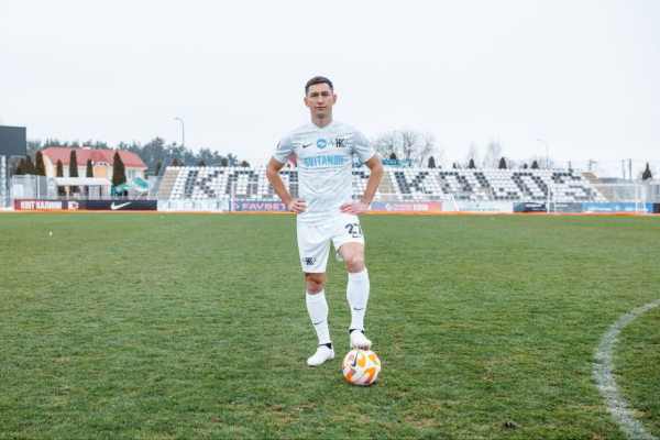 The legend of Shakhtar and the Ukrainian national team returned from abroad to the village club (photo) 6