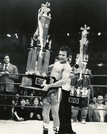 Legendary world boxing champion who defended his title 14 times dies (photo, video) 6