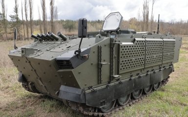 Ukraine is testing its own tracked armored personnel carrier “Scyth”