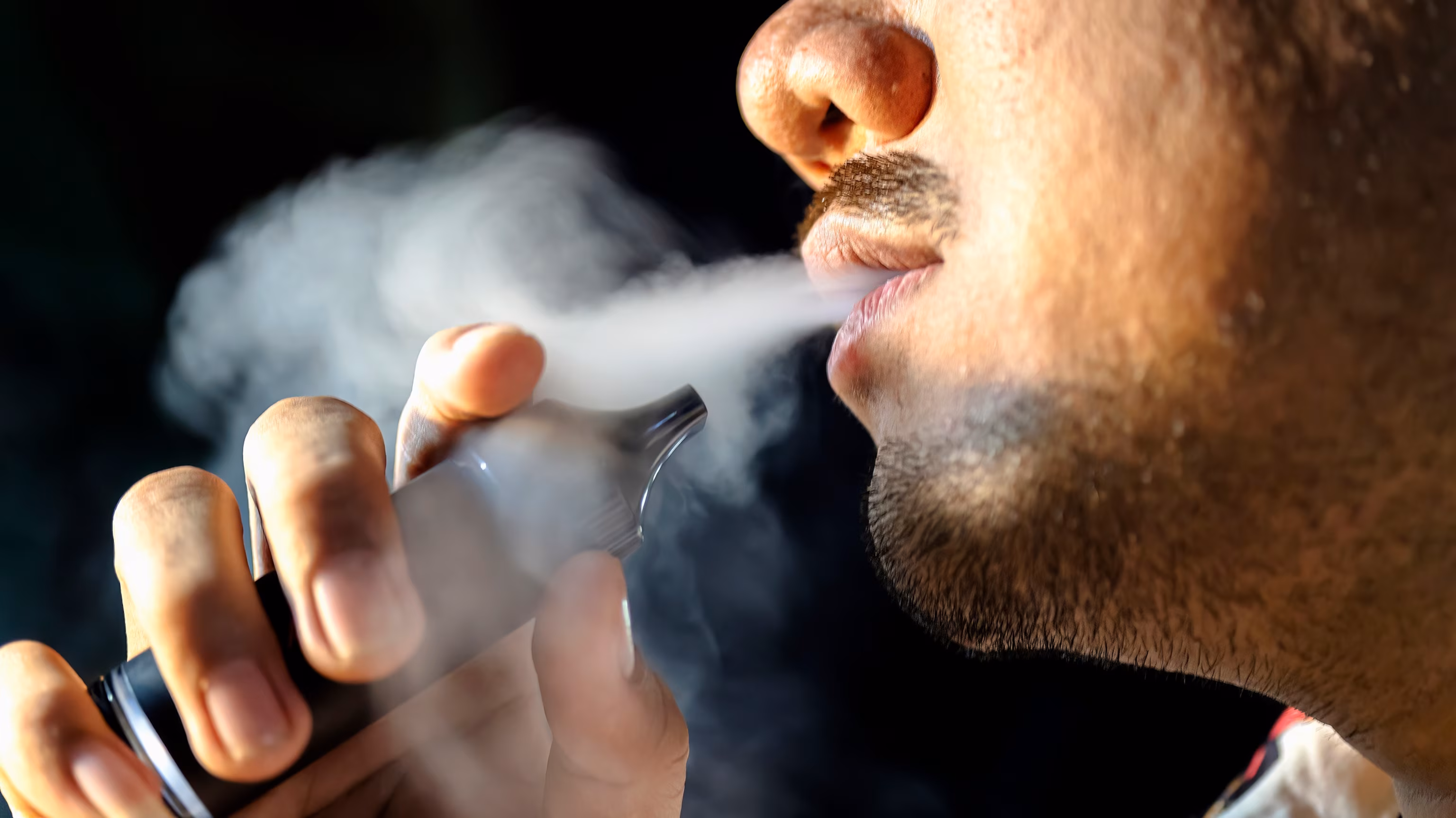 Smoking rate among US adults drops to record low as vape use rises: CDC 6