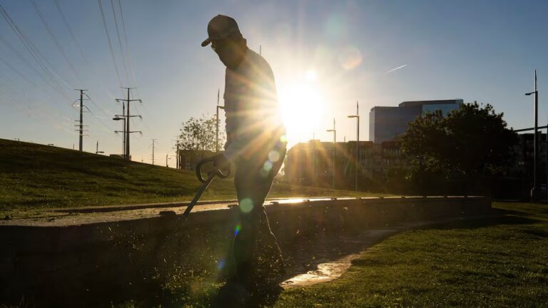 Early Heat's Peril: Health Risks Soar as Western Temps Spike 7