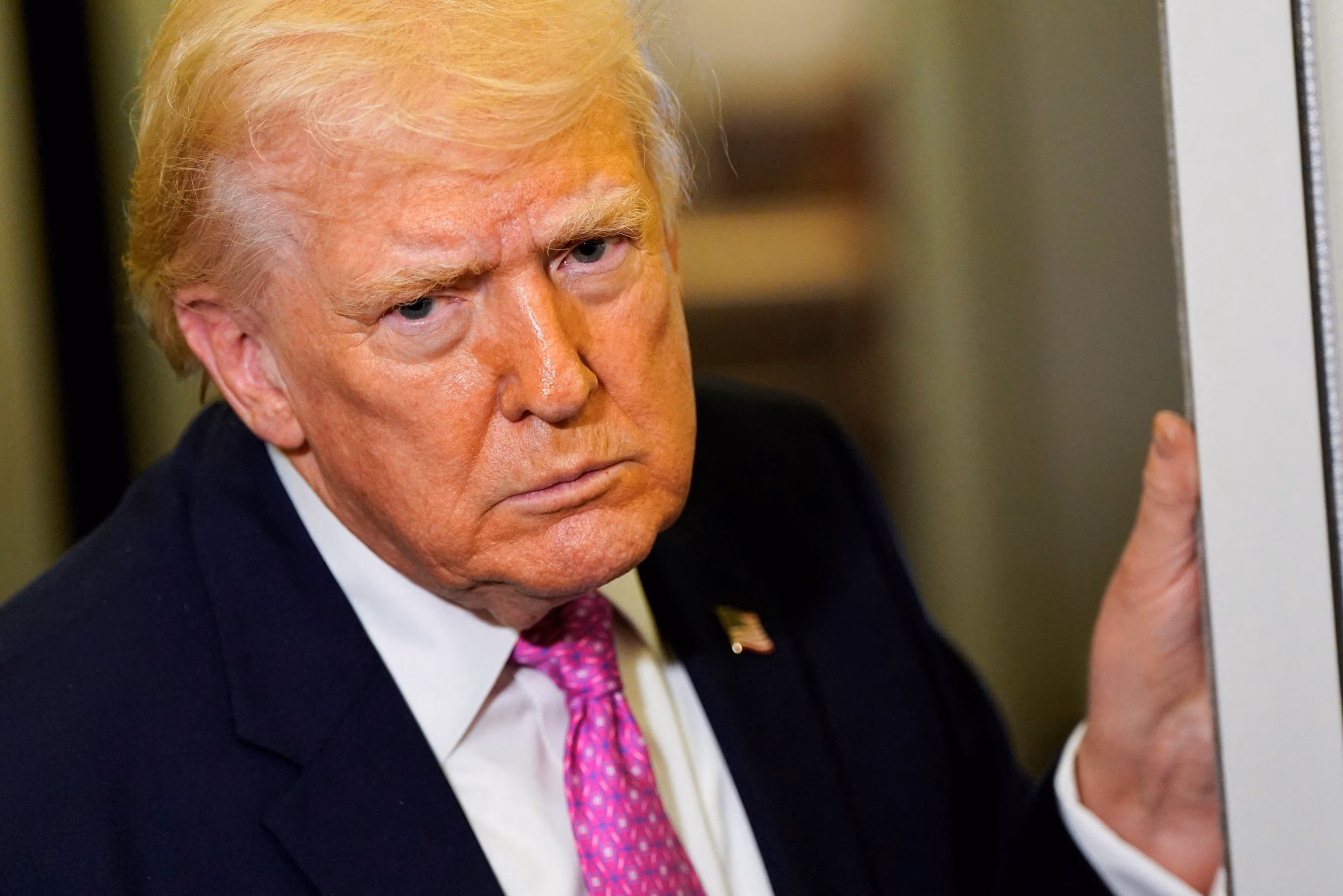 Trump champions Iran parley with conservative figure Mohammad Ghalibaf, adding 'we're aware of his location' 6