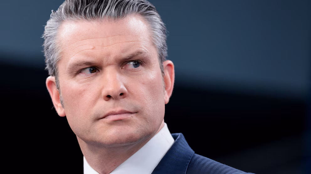 Senate Democrats Seek Hegseth Explanation on Defense Investment Probe Before Potential Iran Conflict 4