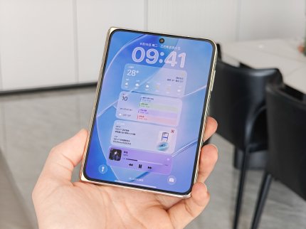 What the most expensive iPhone in history looks like — first photos 5