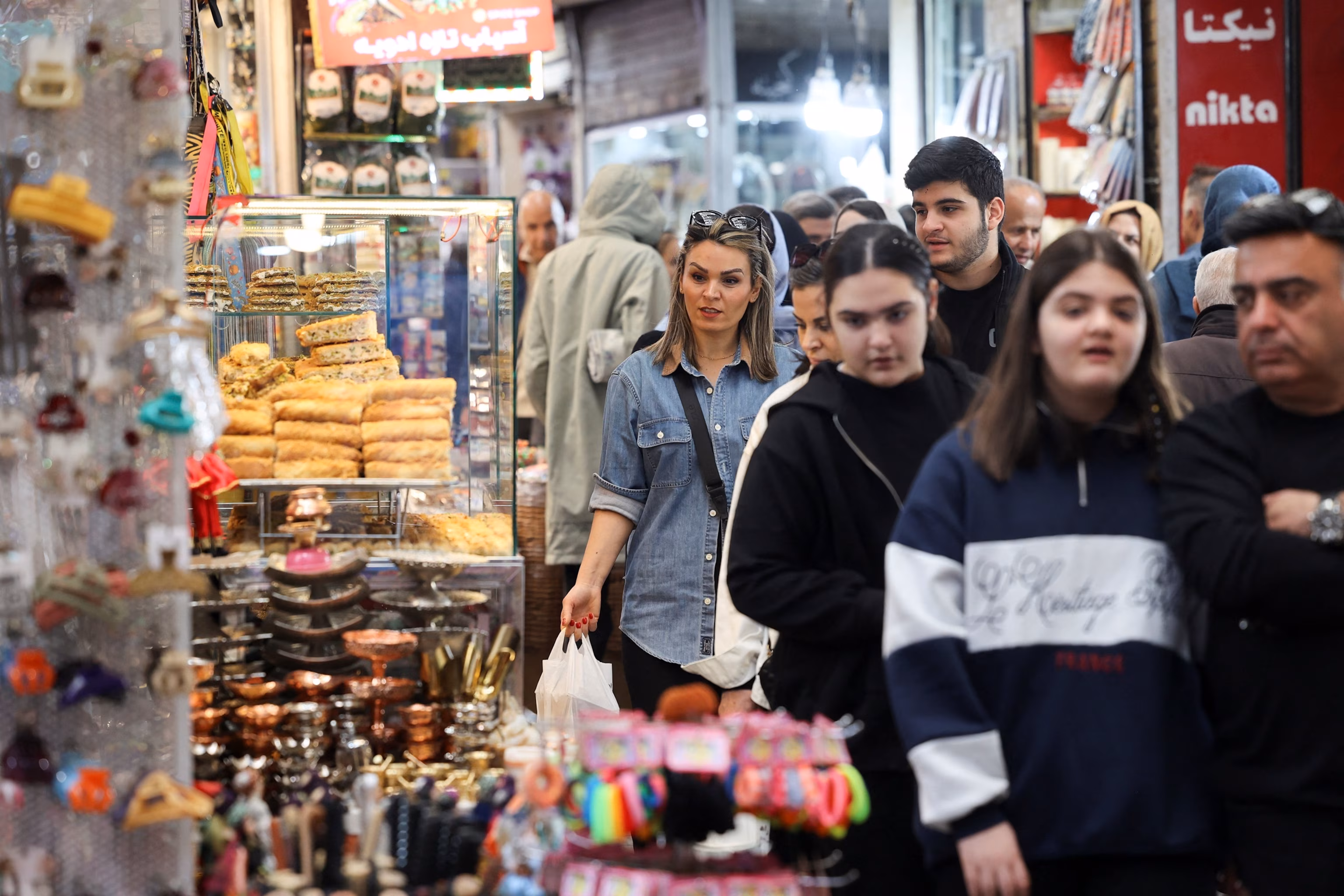 Trump delays Iran power grid strikes; analysts foresee possible human disaster. 4