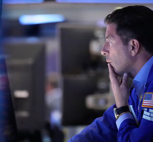 S&P 500 Hits New Peak; US-Iran Truce Continues