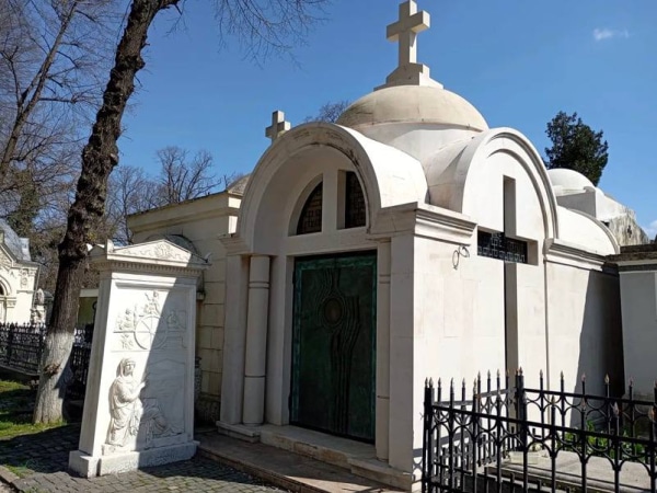 Lucescu bought a burial place when he was still the coach of Shakhtar: it is known when and where they will say goodbye to the football legend (photo) 10 Lucescu bought a burial place when he was still the coach of Shakhtar: it is known when and where they will say goodbye to the football legend (photo) 10