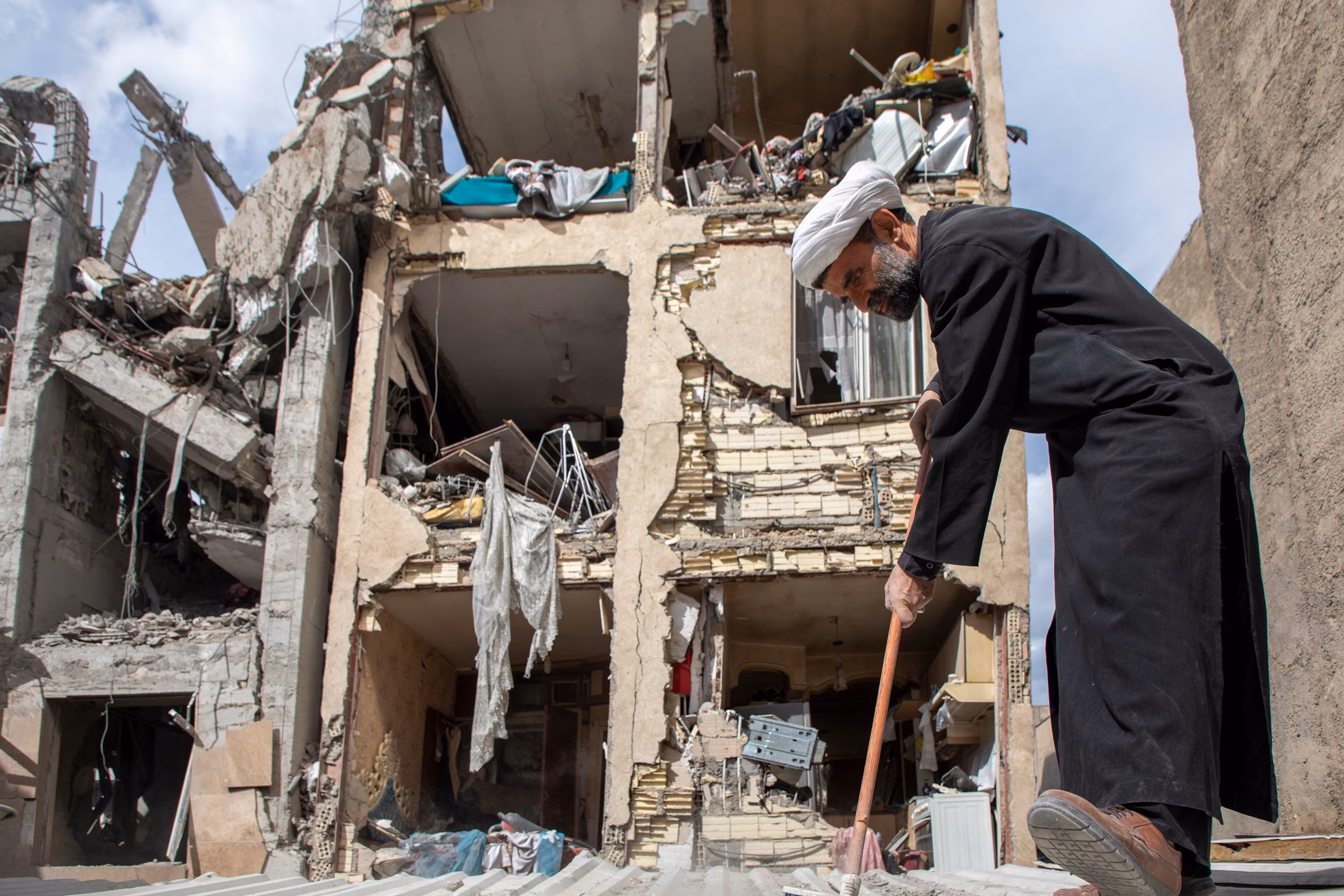 Iran's government: Frailer and fiercer after US-Israeli killings, say experts. 14