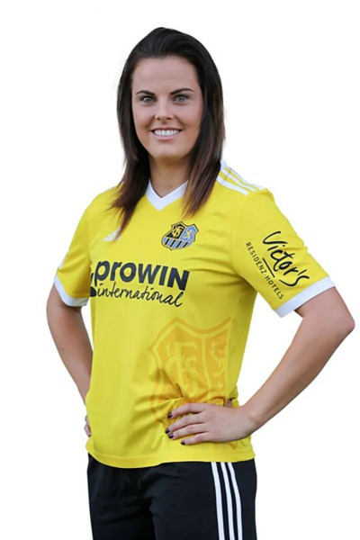 Footballer's wife dies a few days after giving birth to daughter (photo) 6