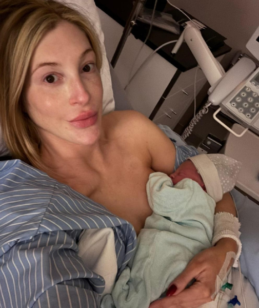 Legendary World and European Football Champion Becomes Grandfather for the First Time at 81 (Photo) 7