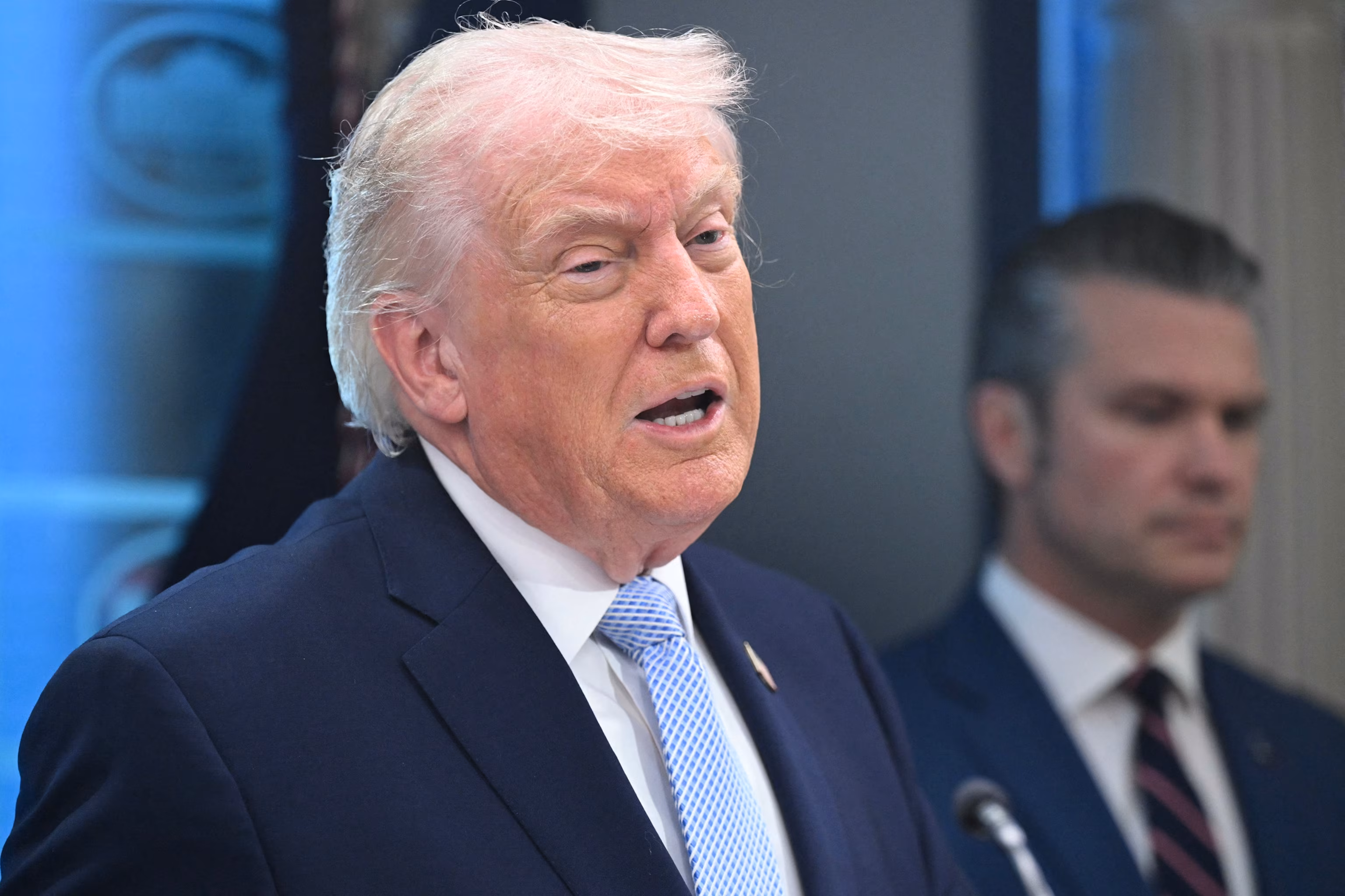 Trump's Iran Threats Deemed 'Crazy' by Numerous Congressional Democrats 8