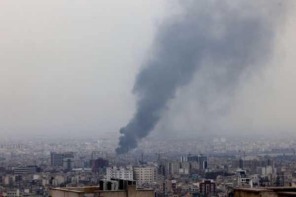 Oil Price Surge: Inflation Impact? Analysts' Views 4