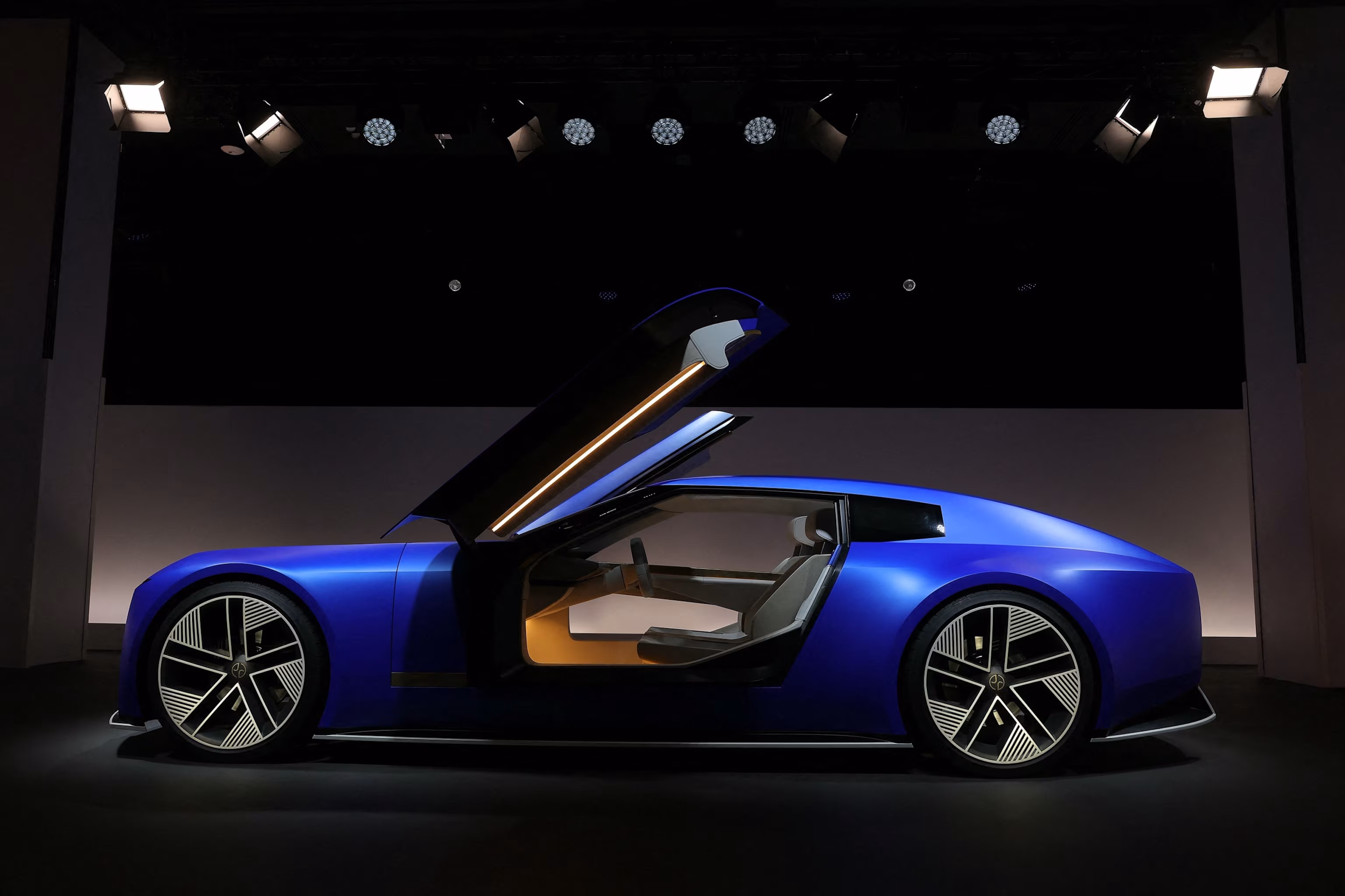 Jaguar's Next EV: Engineering Hurdles 7