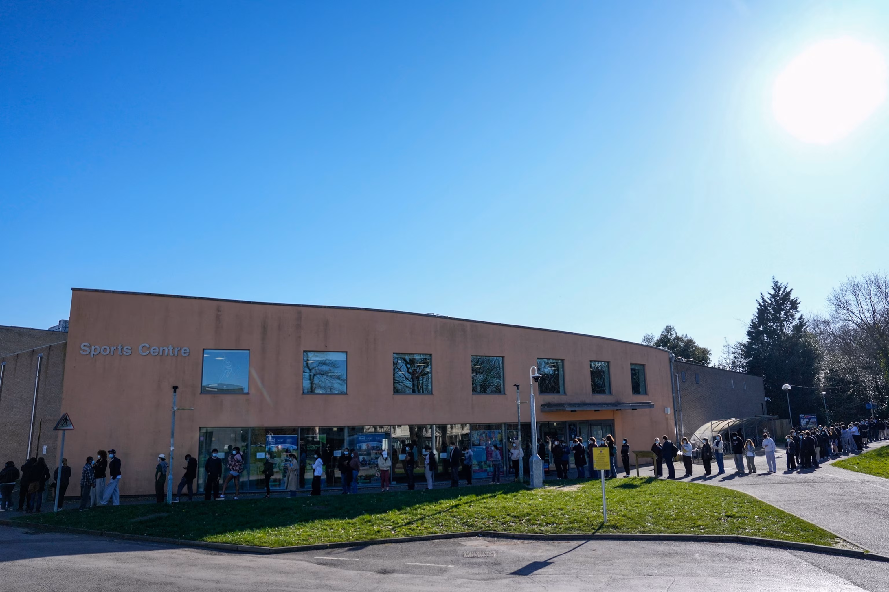 A meningococcal disease outbreak is spreading in the UK. Here's what to know 7 A meningococcal disease outbreak is spreading in the UK. Here's what to know 7