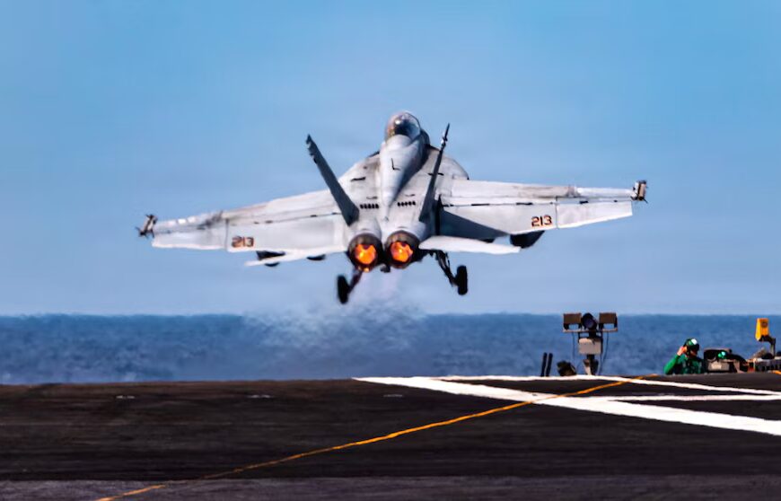 Iranian Missile Narrowly Misses US F/A-18, Videos Suggest