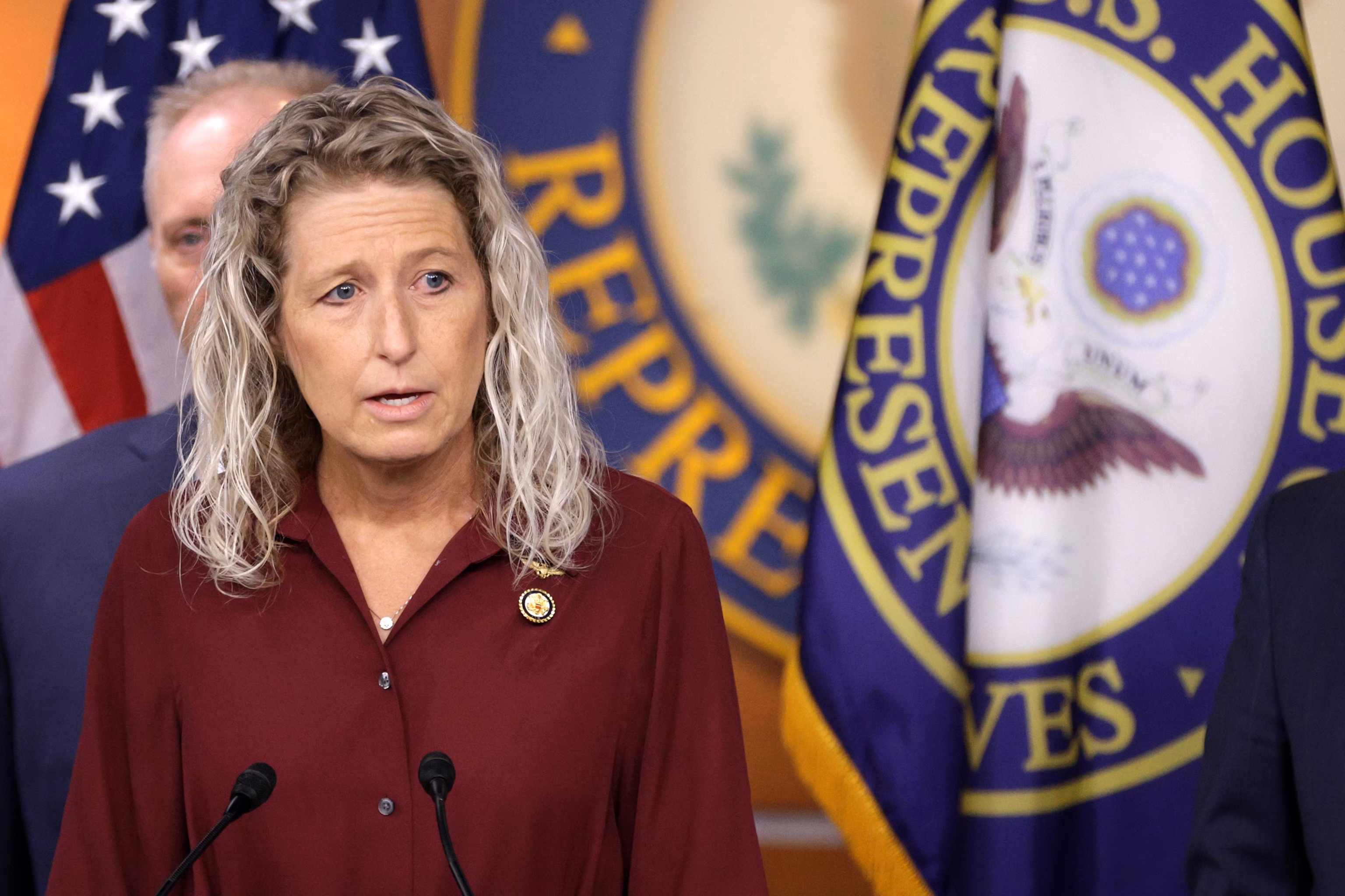 Trump's $300M Campaign Fund: Midterms and 2028. Strategy? 10