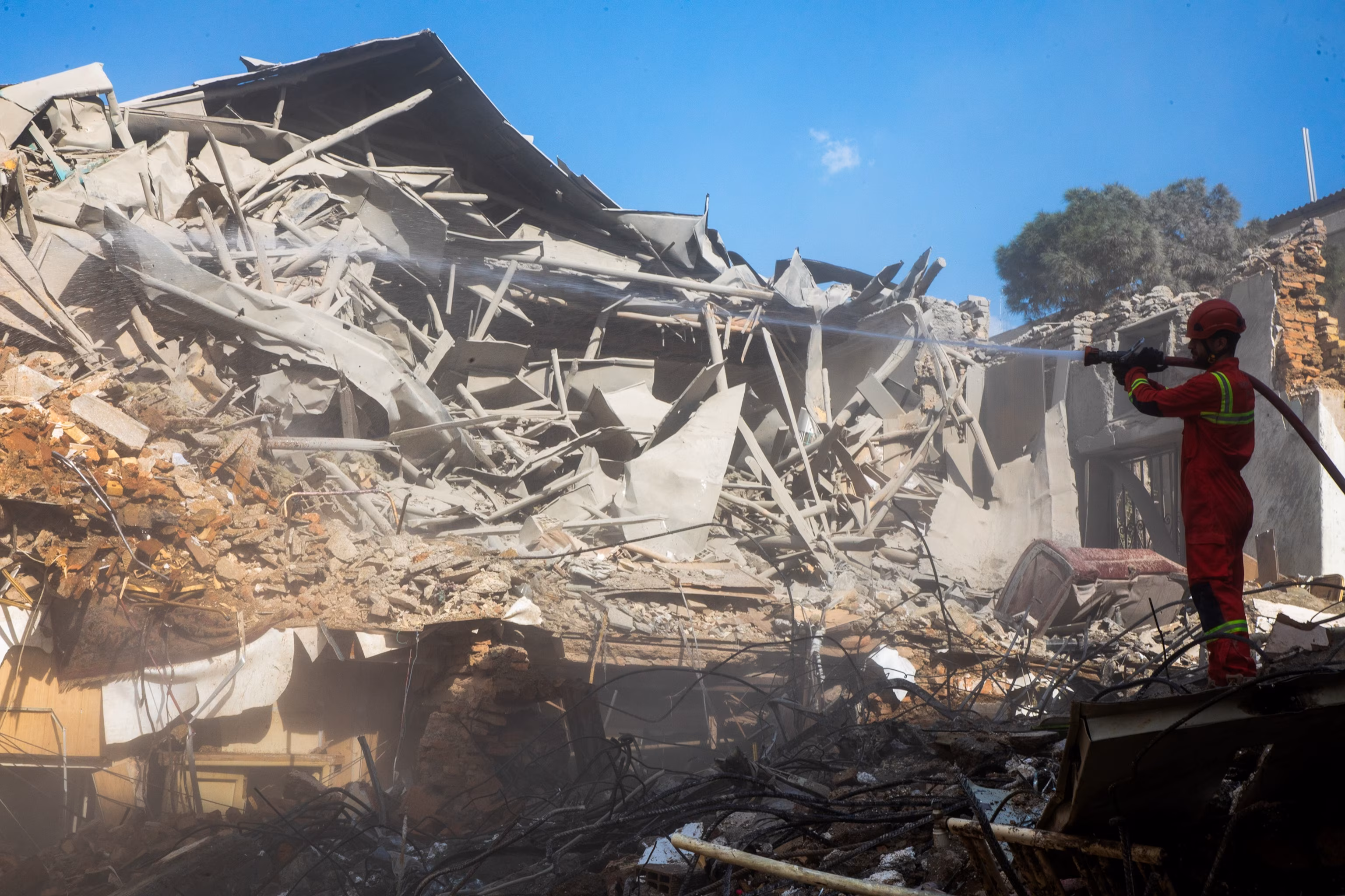 Bombing persists, regime clings; Iranians feel stuck. 7