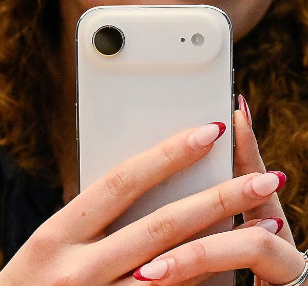 High Court weighs constraints on location-tracking warrants, citing privacy worries.