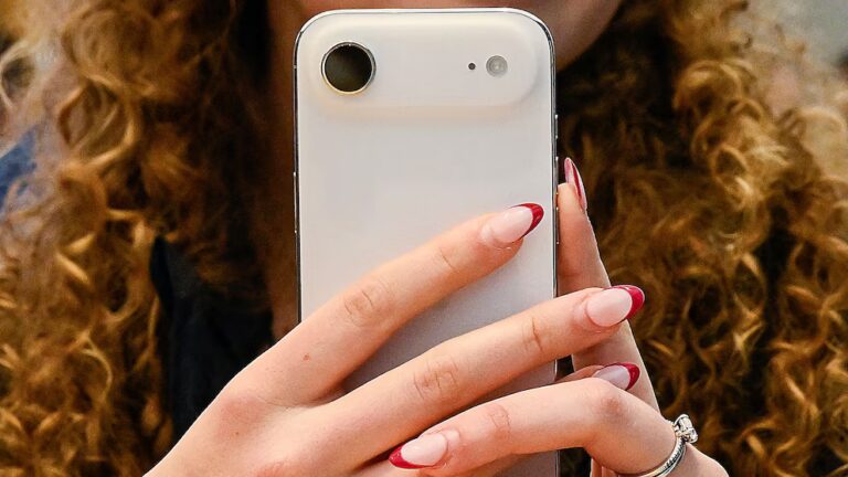 High Court weighs constraints on location-tracking warrants, citing privacy worries. 5