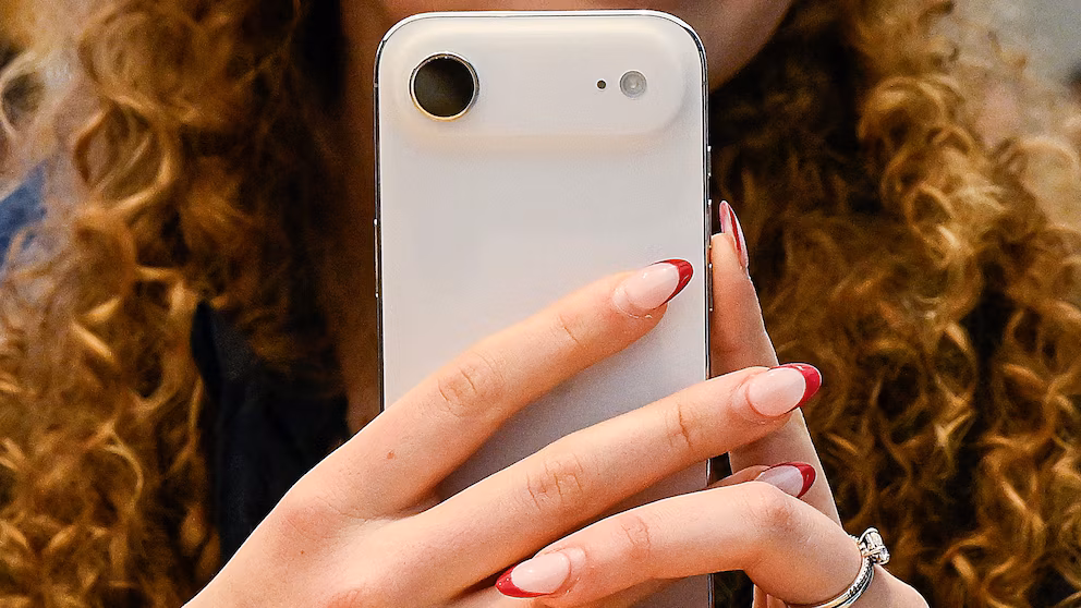 High Court weighs constraints on location-tracking warrants, citing privacy worries. 5