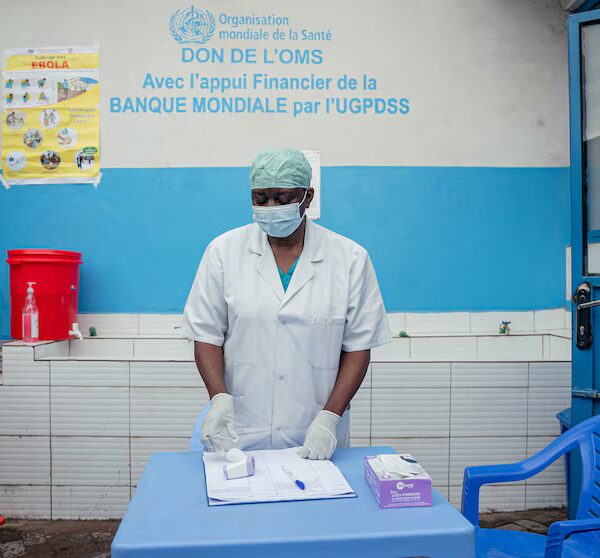 ‘Senza freni’: I medici in prima linea nell’epidemia di Ebola parlano