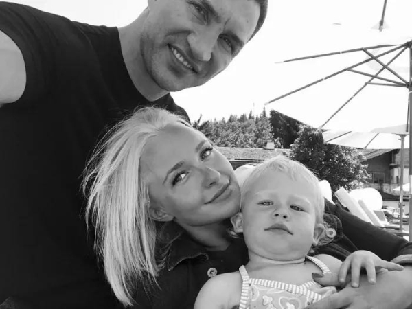 Klitschko's ex-fiancée admitted that she is bisexual (photo) 6