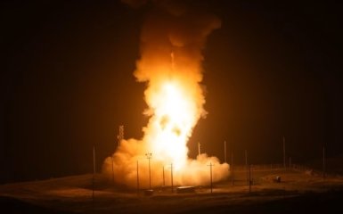 The US successfully tested the Minuteman III intercontinental ballistic missile 1