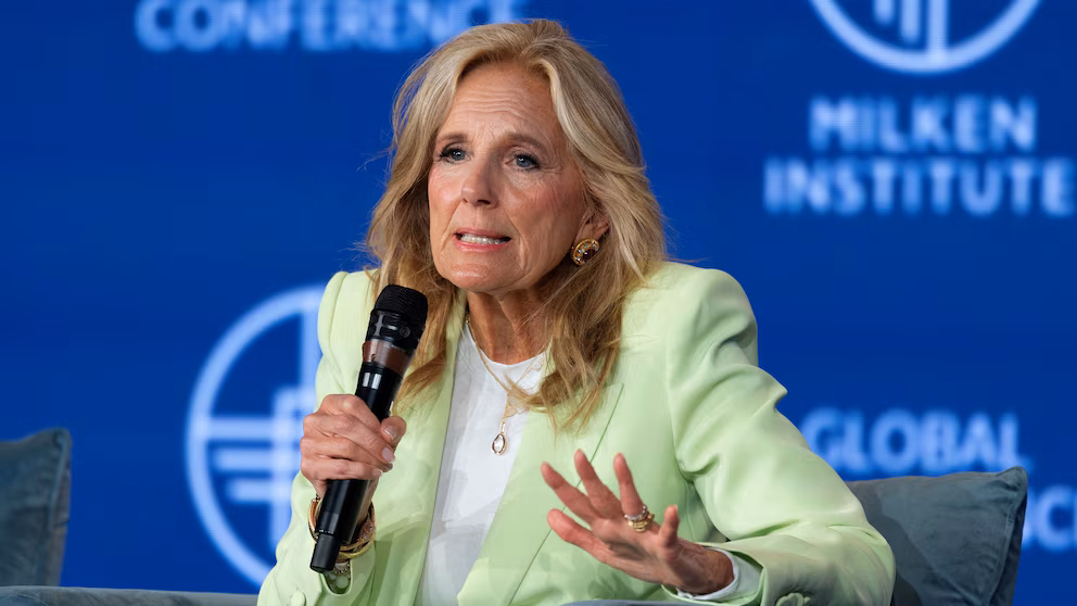 Jill Biden glaubt, Joe Biden hätte während der Debatte 2024 einen Schlaganfall erlitten. 4