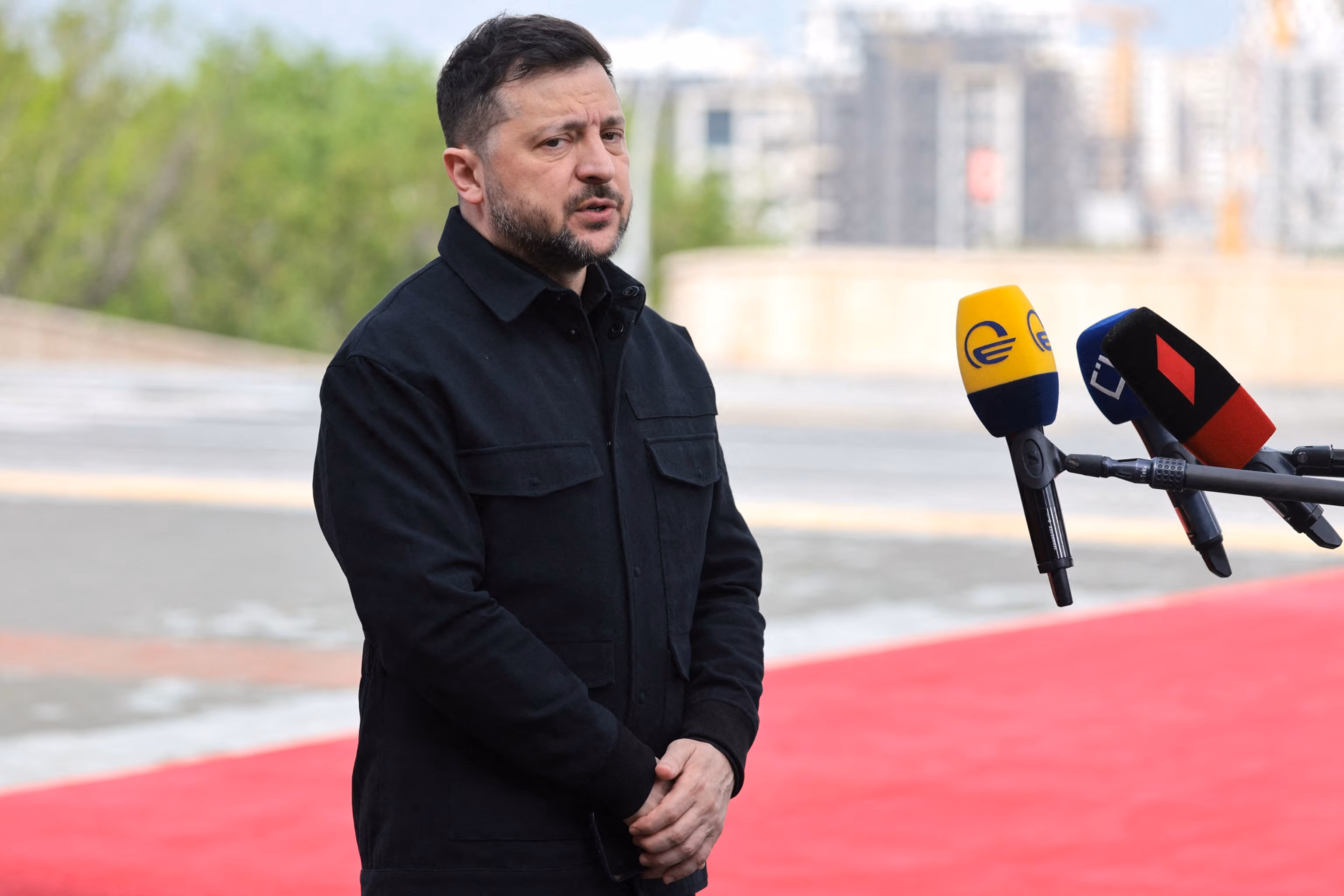 Zelenskyy: Intel suggests Russia could deploy Oreshnik hypersonic missile 6