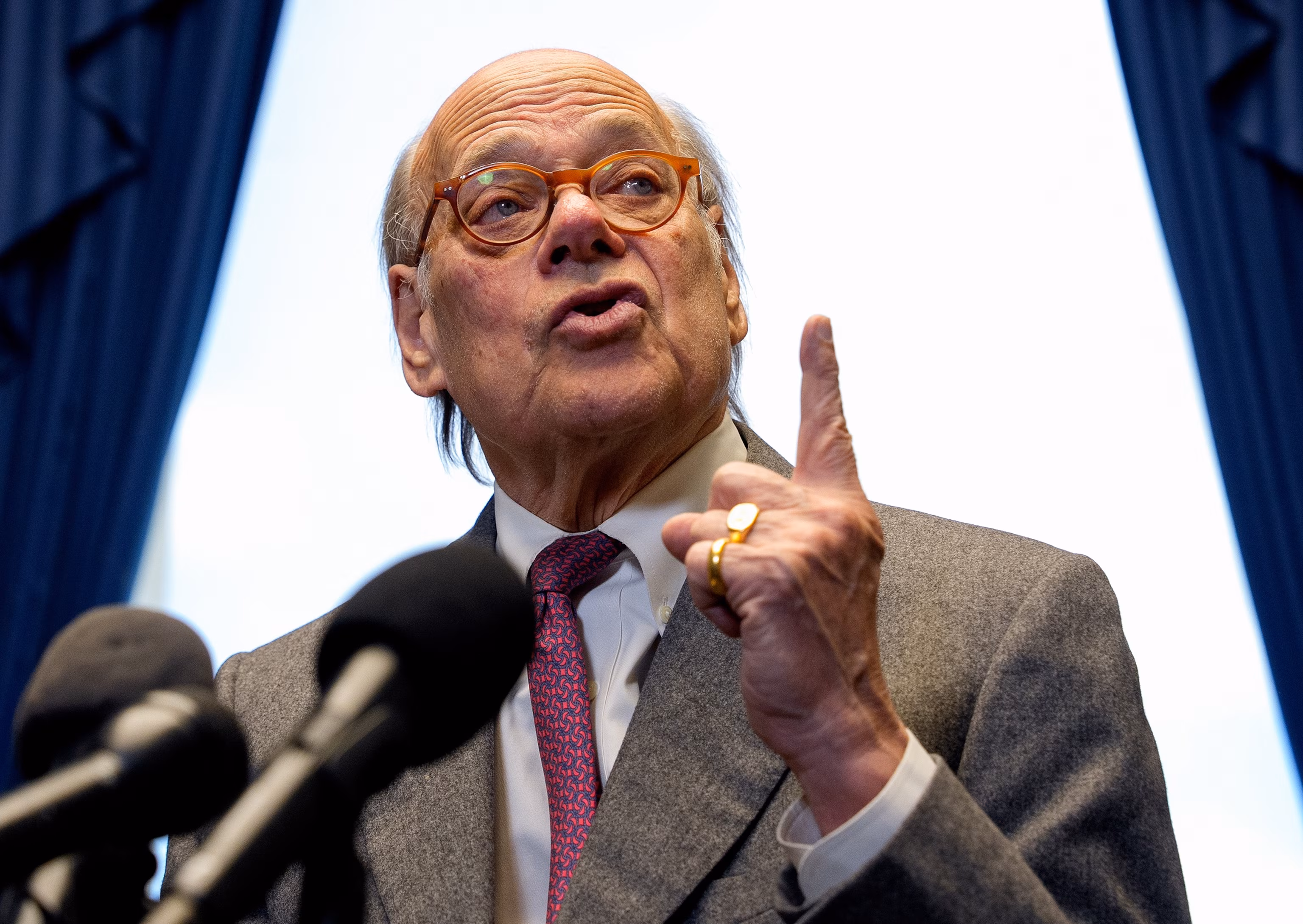Cohen's Departure: Tennessee Democrat Quits After District Lines Shift 4