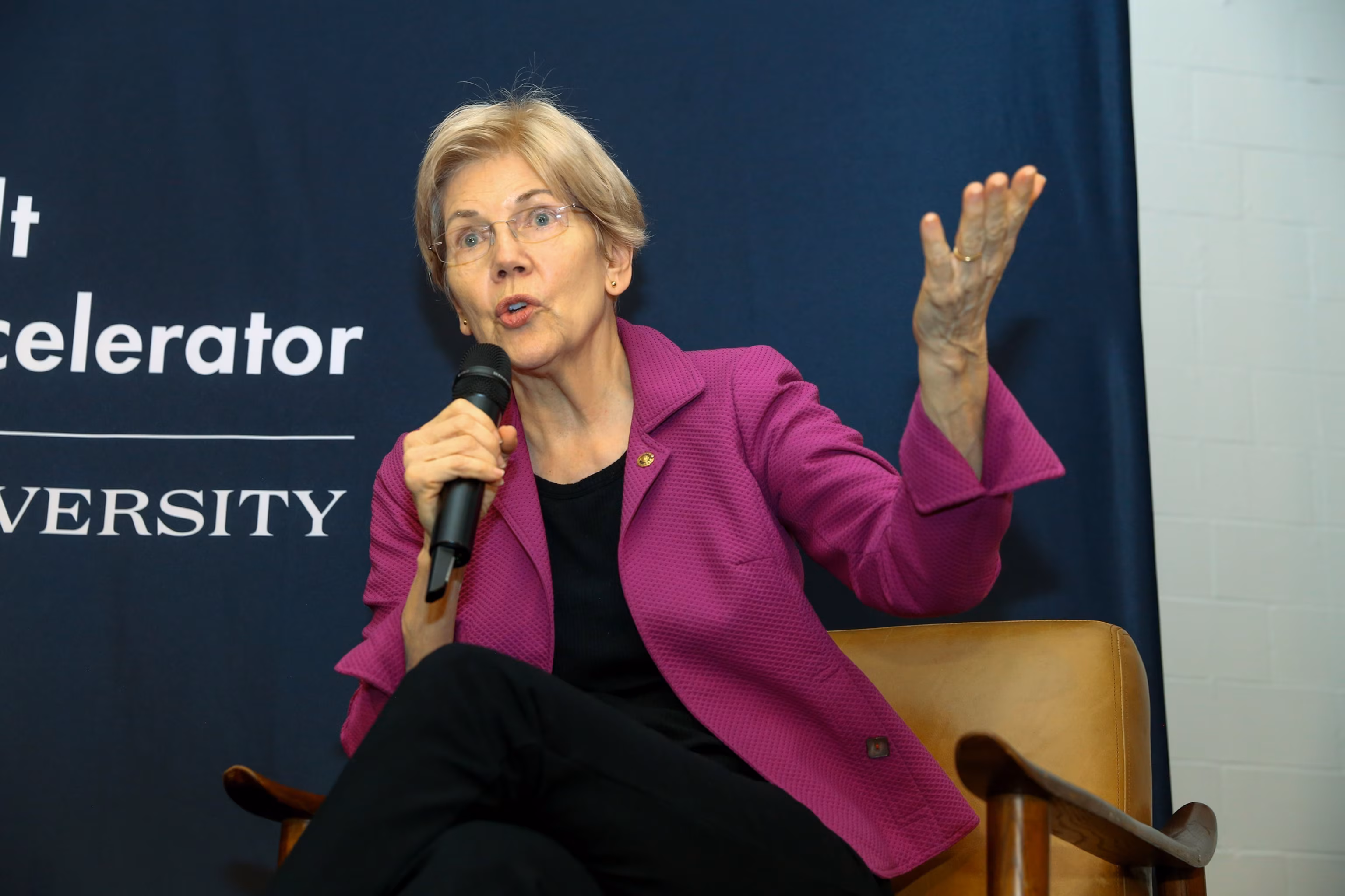 GAO probes student loan transfers to Treasury, per Warren 5