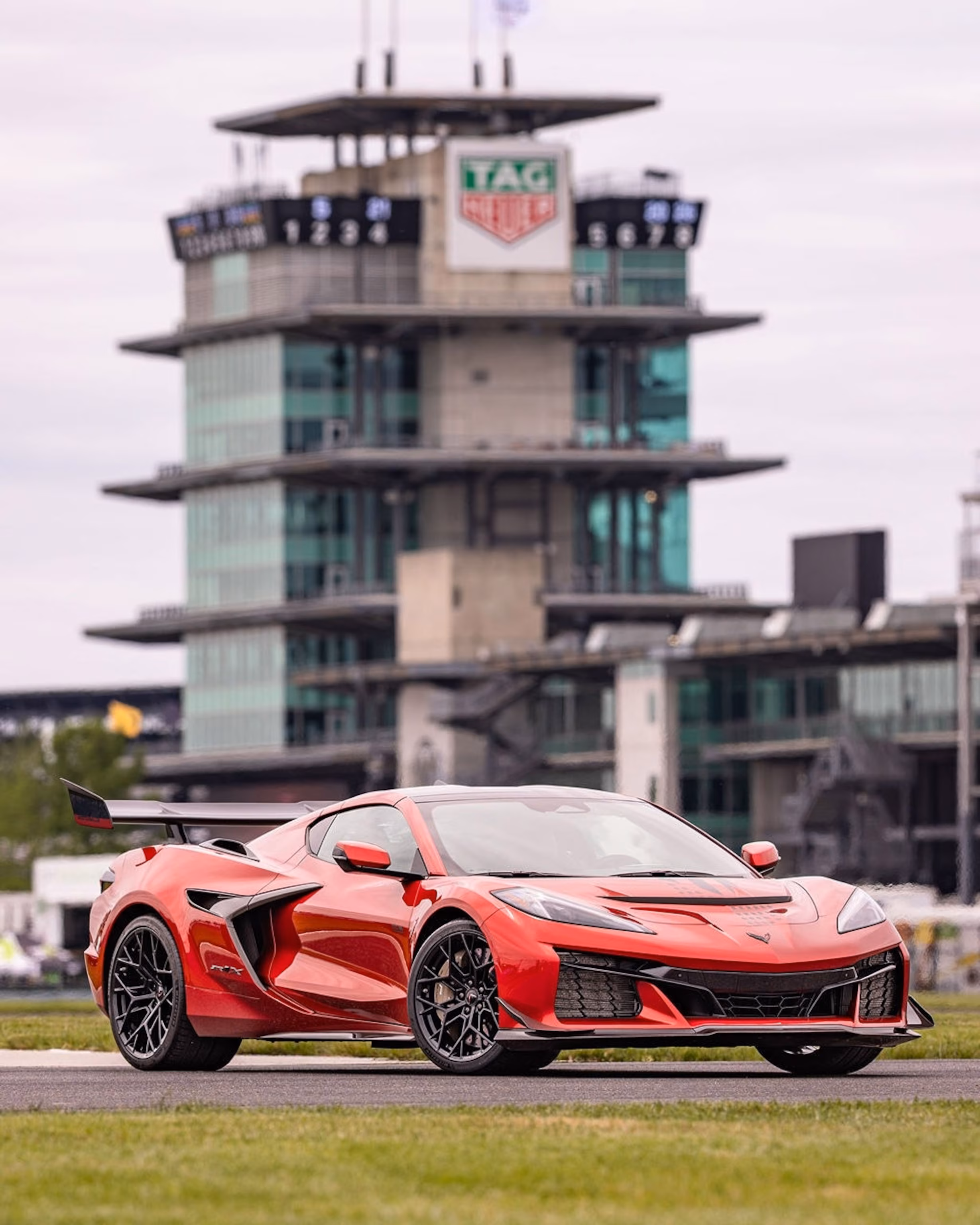 Corvette Marks America's Semiquincentennial with Indy 500 Feat 8