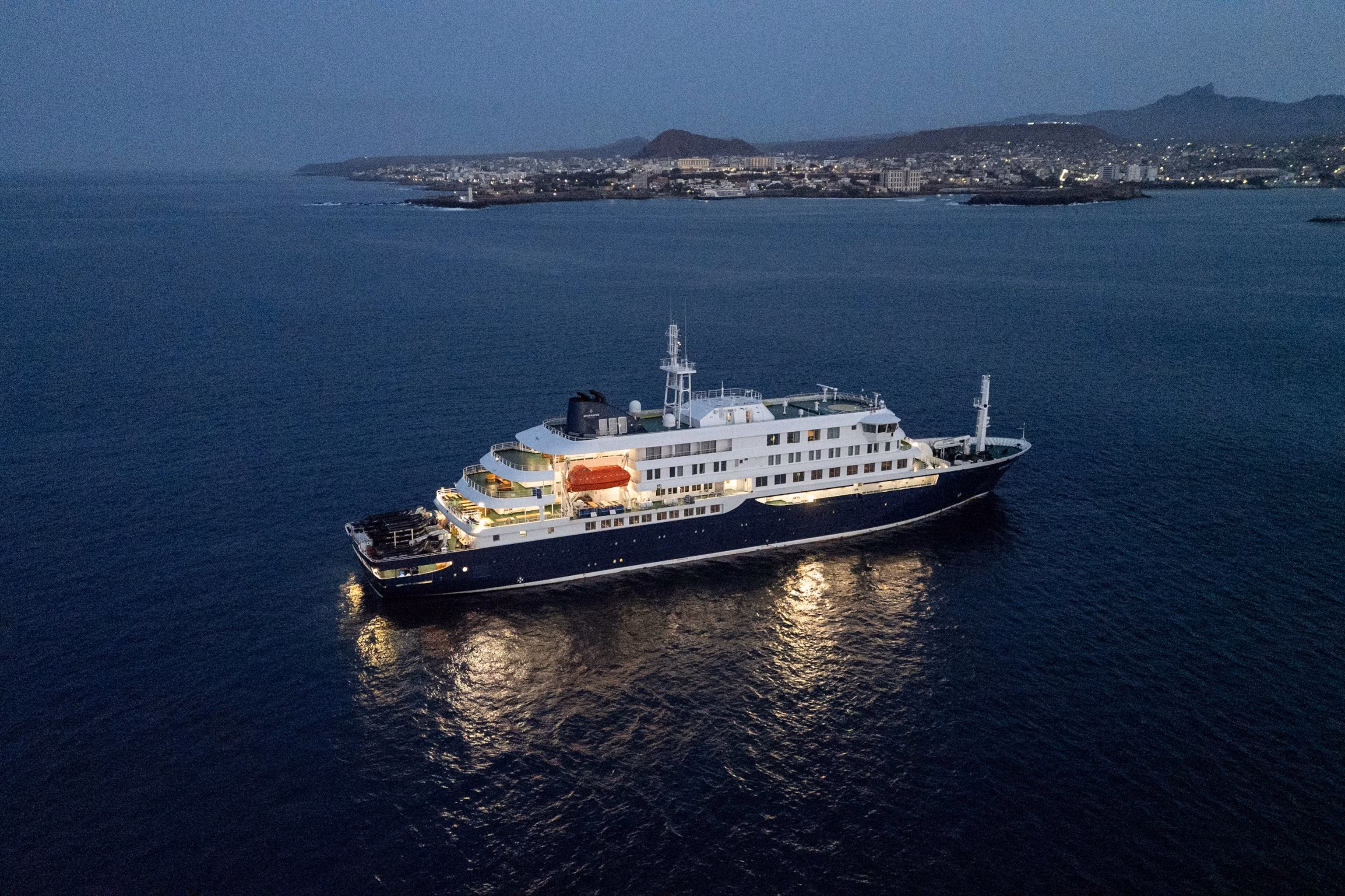 Hantavirus Scare: 3 Disembarked from Cruise, WHO Investigates 8