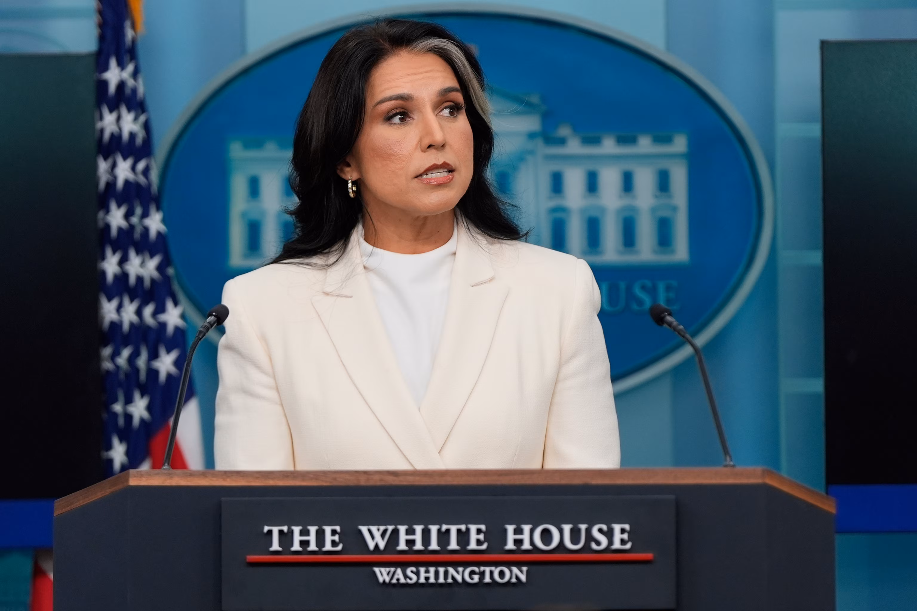Gabbard steps down from intel post. 9