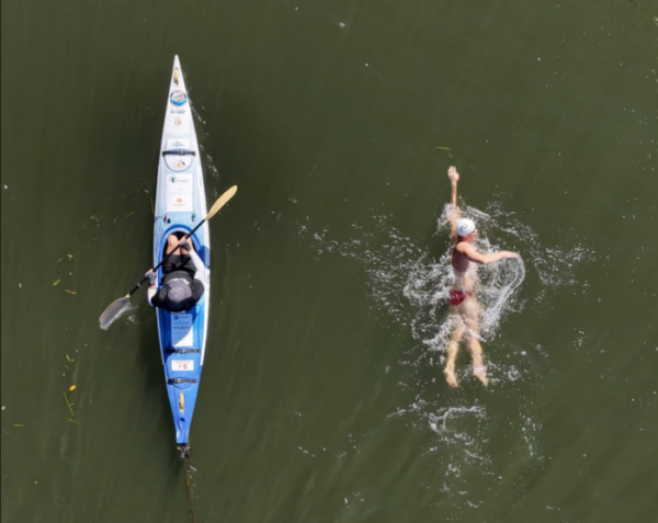 British swimmer breaks world record by swimming 55 kilometers through crocodile-infested river (photos, video) 7
