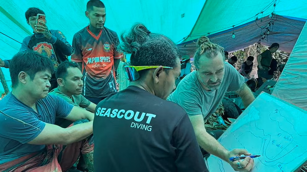 Laos cave rescue: Villagers freed, evacuation efforts persist 5