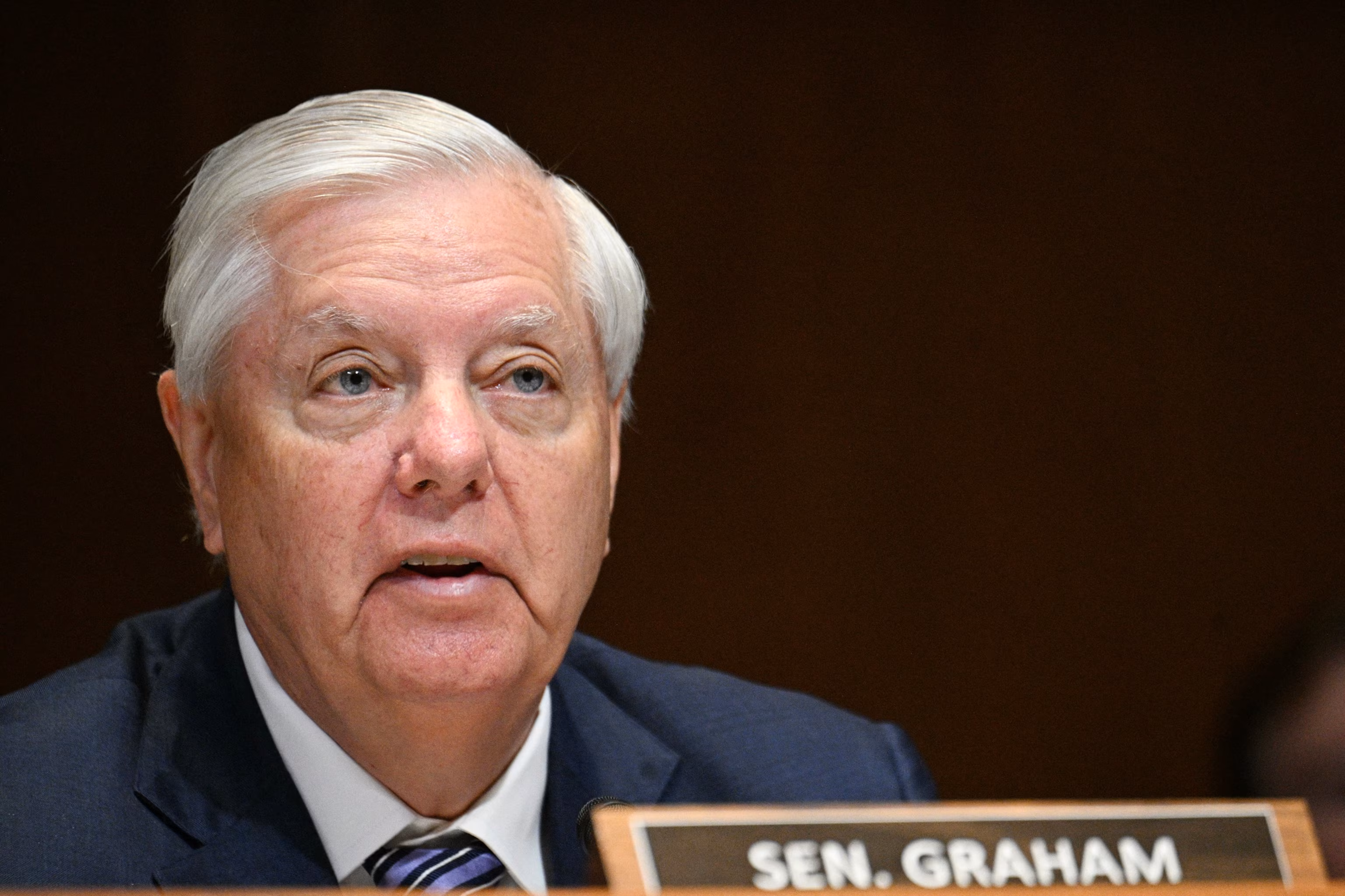 Graham Queries Pakistan's Involvement in Iran Talks 4