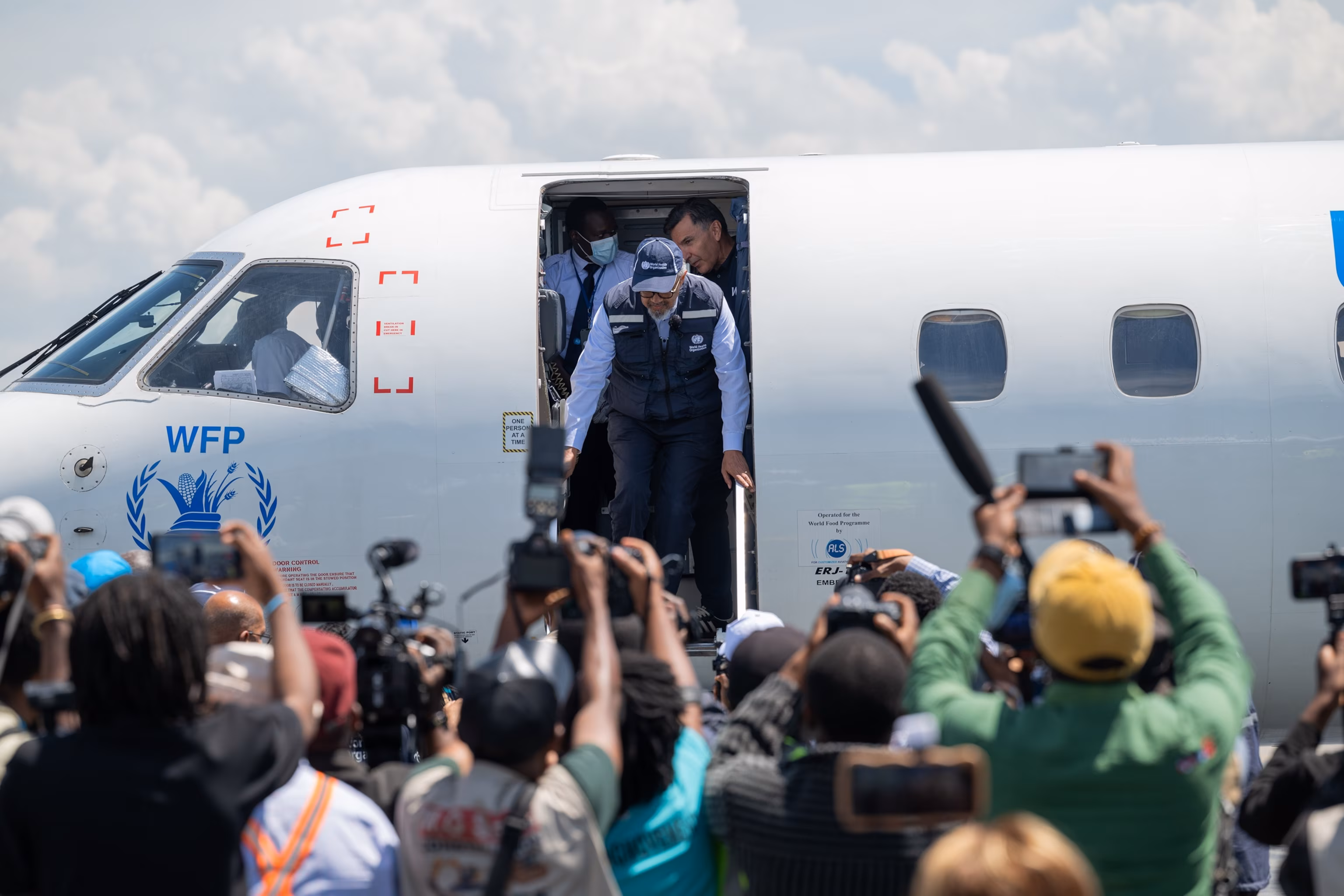 The Director-General of the WHO has arrived in the DRC in light of the Ebola outbreak. 7