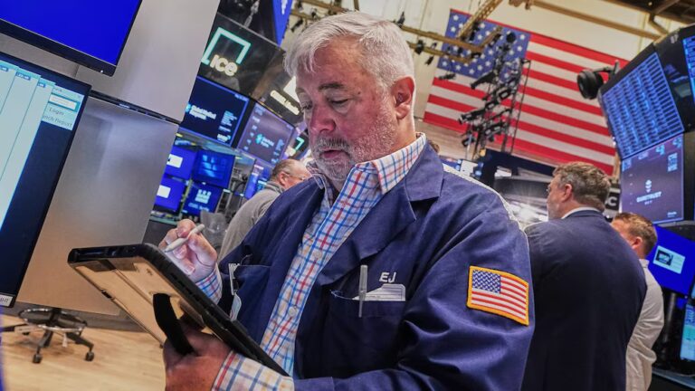 Dow Surges Past 50K; Investors Watch Trump-Xi Meeting 1