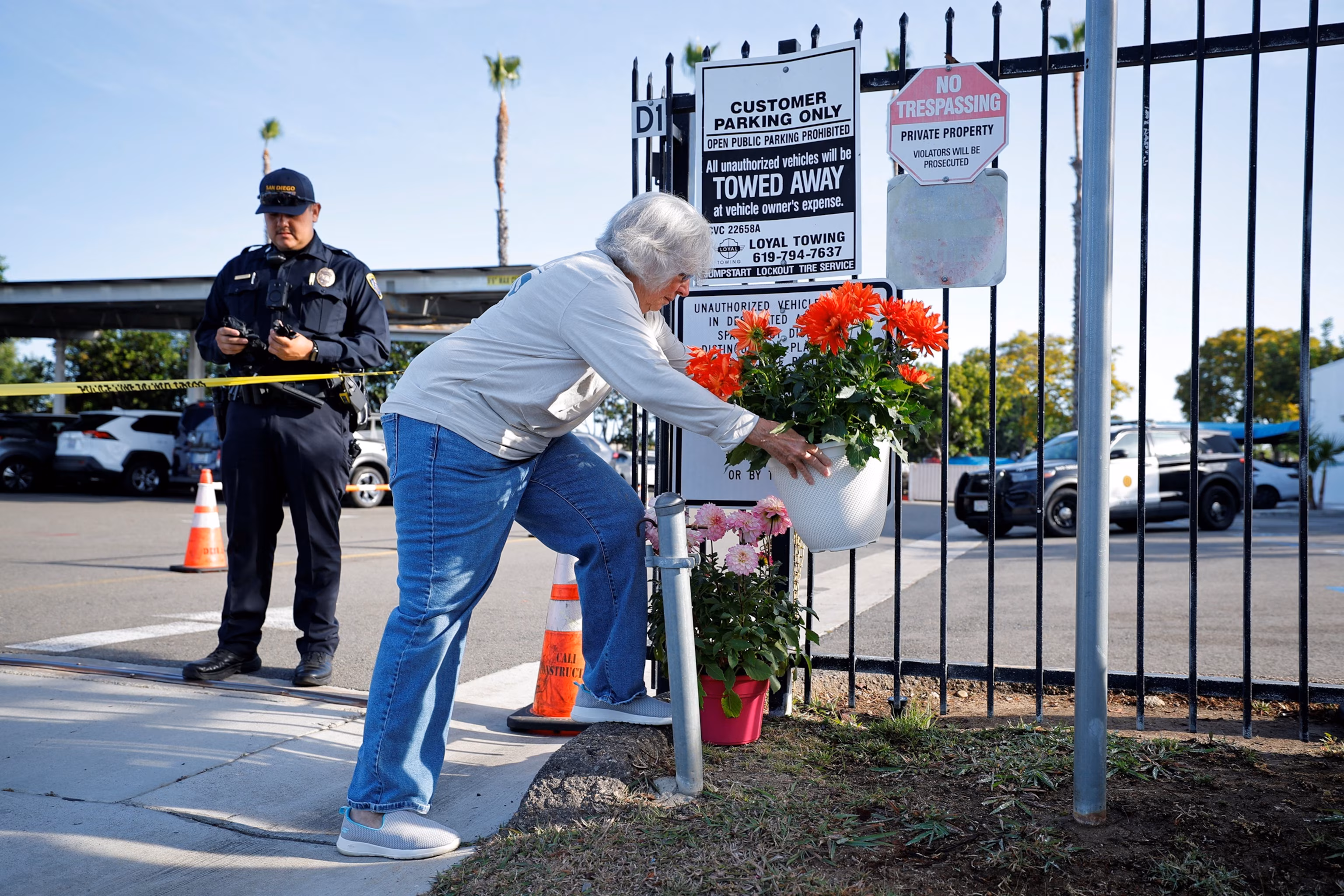 San Diego Attack: Detectives Examine Suspects' Possible Radicalization 10