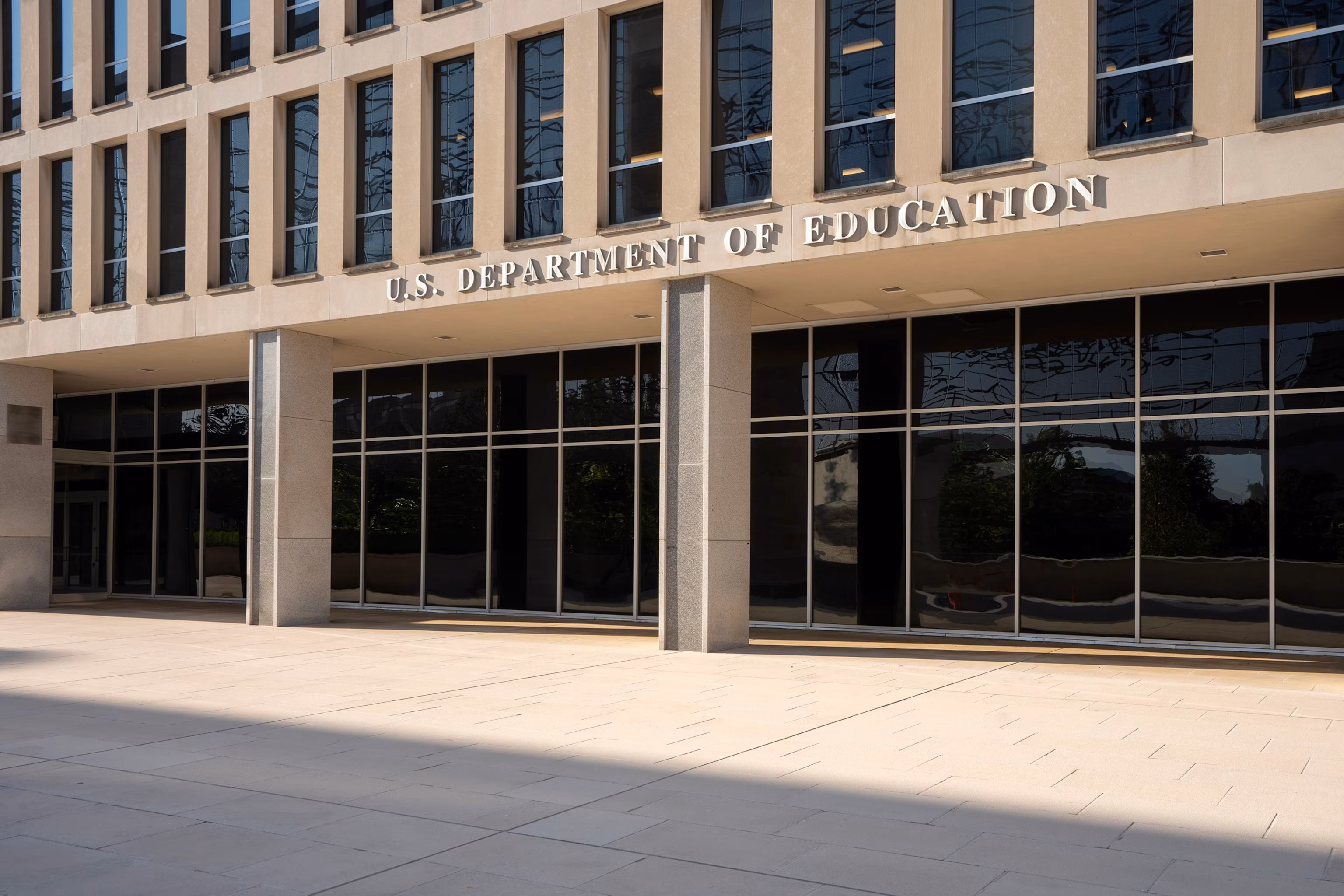GAO probes student loan transfers to Treasury, per Warren 6