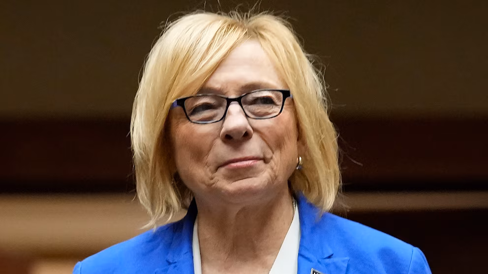 Mills Halts Senate Bid 4