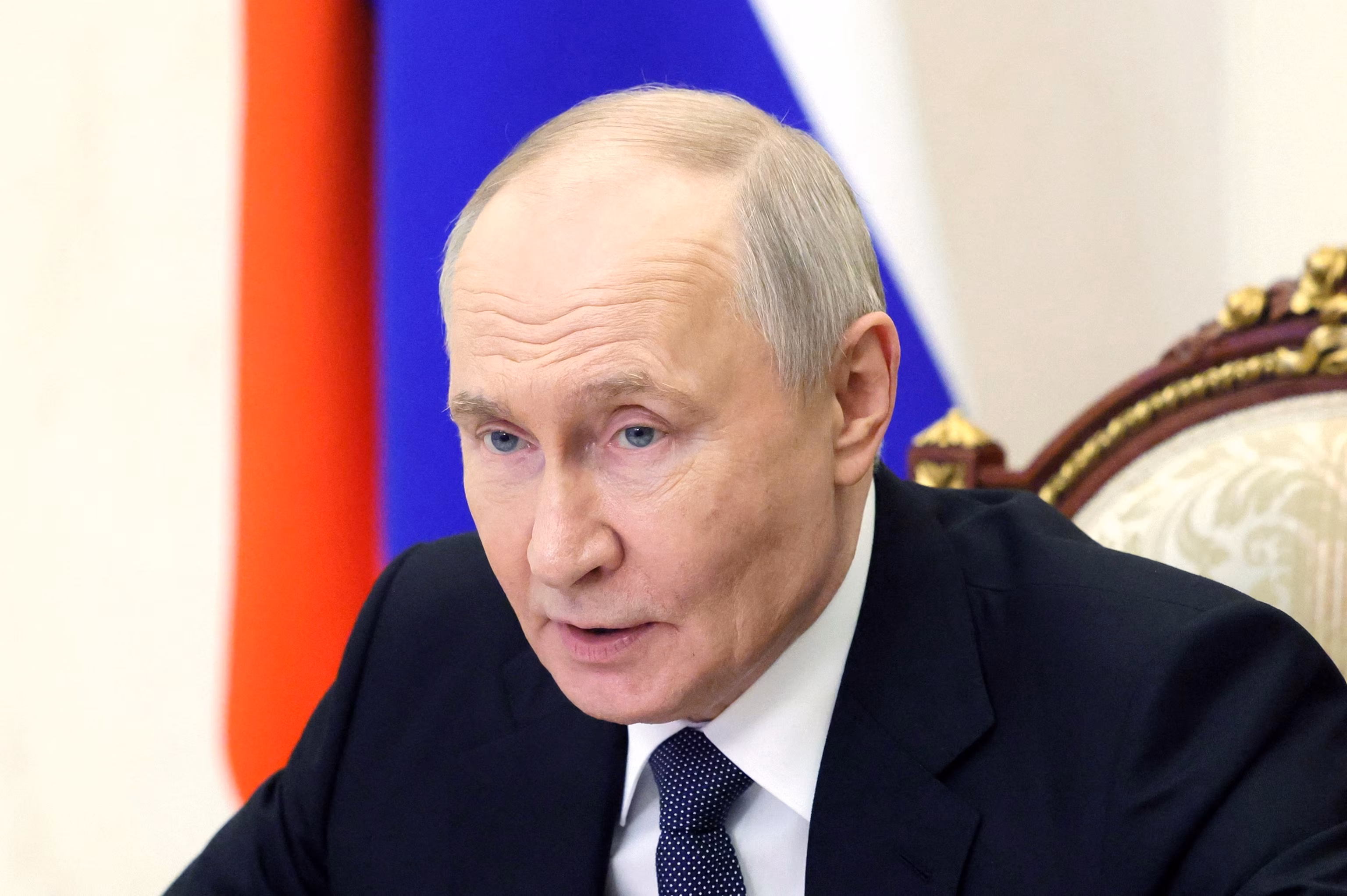 Putin to meet Xi in Beijing. 4