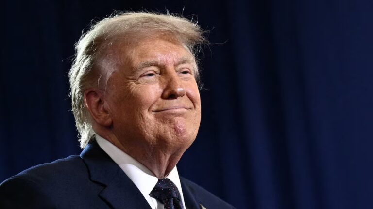 Trump Shifts Cabinet Gathering from Retreat to Executive Mansion 18