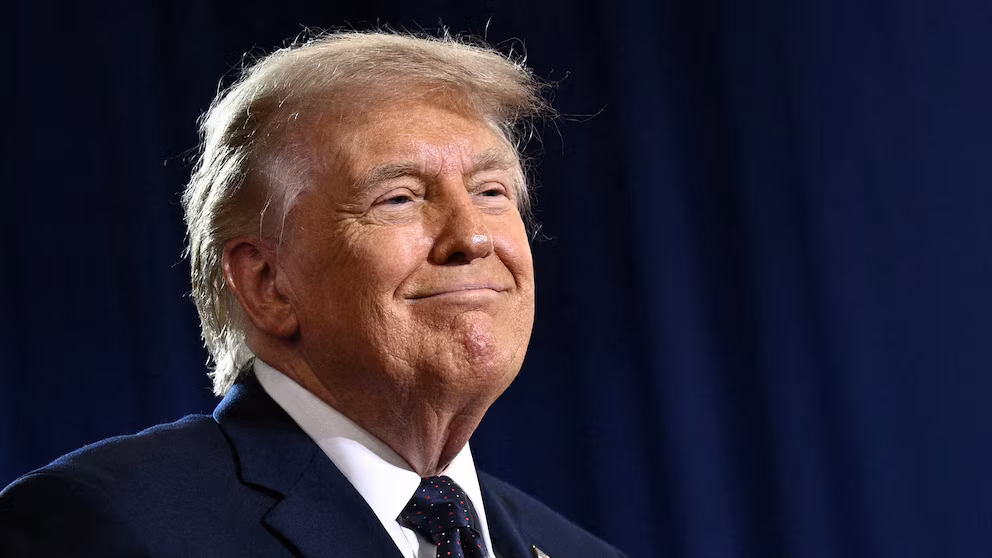 Trump Shifts Cabinet Gathering from Retreat to Executive Mansion 3