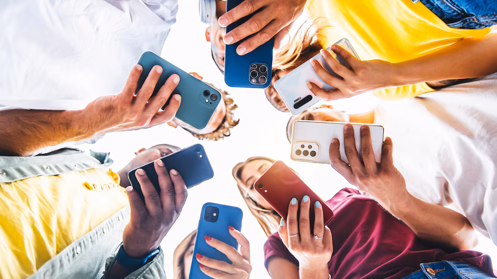 HHS Sounds Alarm: Put Down the Devices, Youth Mental Health Declines 5
