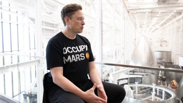 SpaceX pourrait faire d'Elon Musk le premier trillionnaire de l'histoire 3