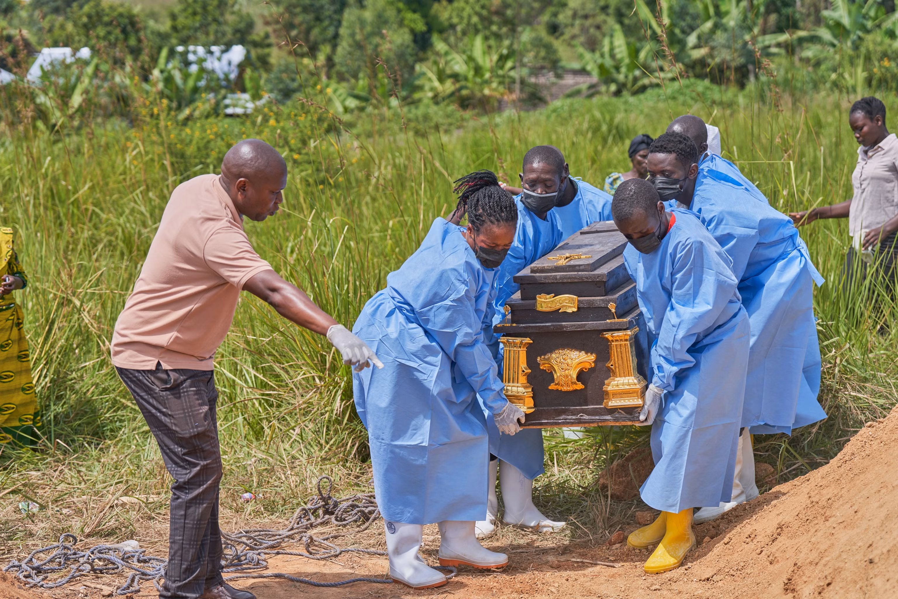 Ebola-Fälle in der Demokratischen Republik Kongo überschreiten 600, während Beamte Schwierigkeiten bei der Kontaktaufnahme mit Gemeinschaften melden. 4