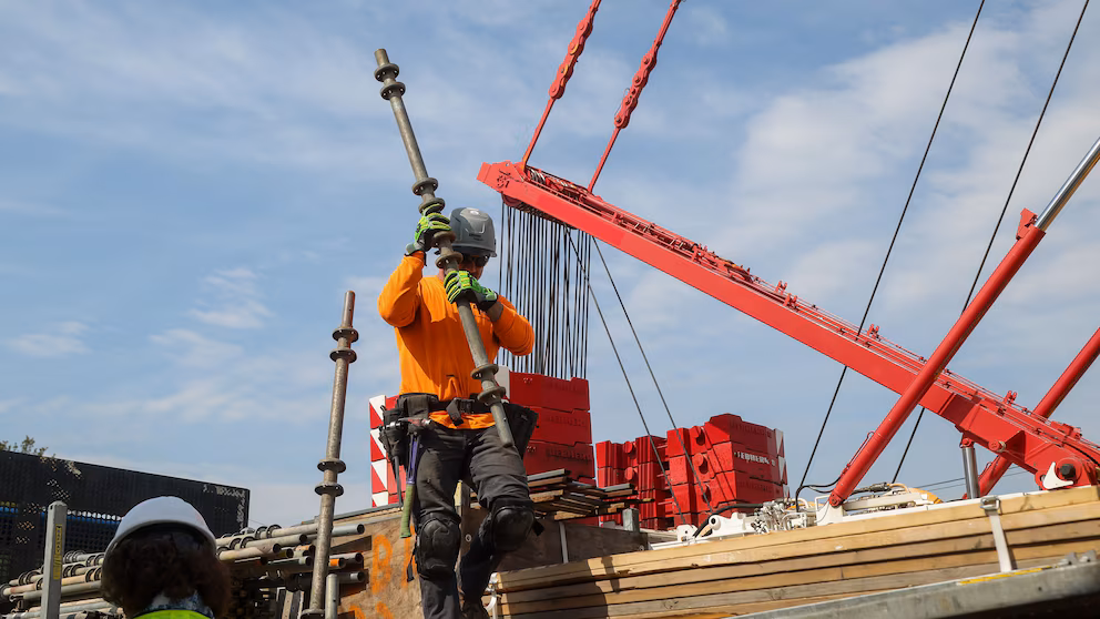 Employment surges beyond forecasts, speeding up in May amidst Iran conflict 3