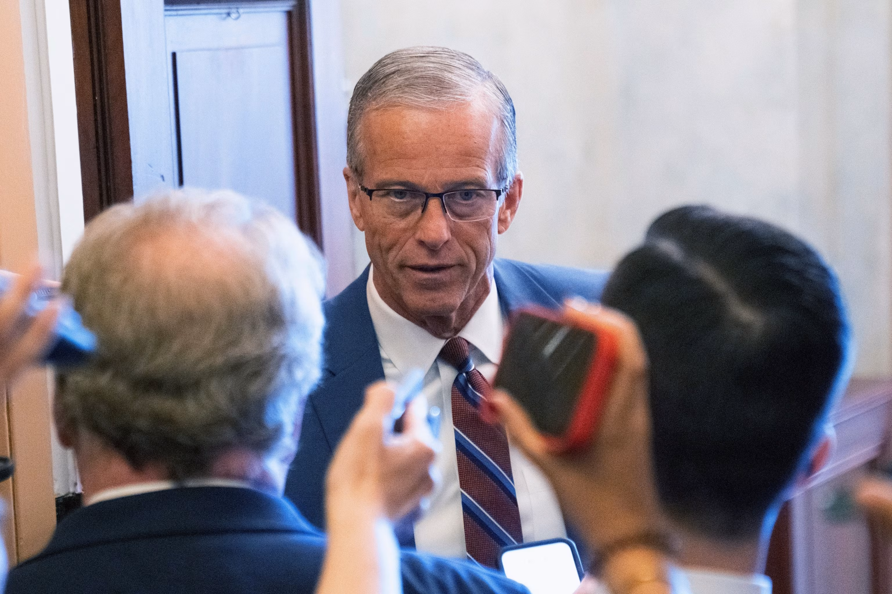 Senate Republicans advance ICE funding bill, but challenges loom 3